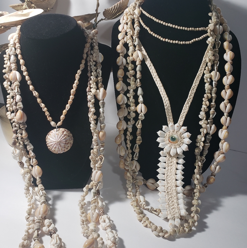 Gorgeous Bundle 9 Items, Shell Necklaces - image 3